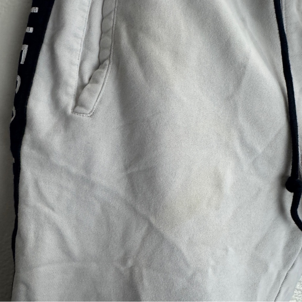 Guess Shorts Vintage Size Medium - Picture 2 of 8